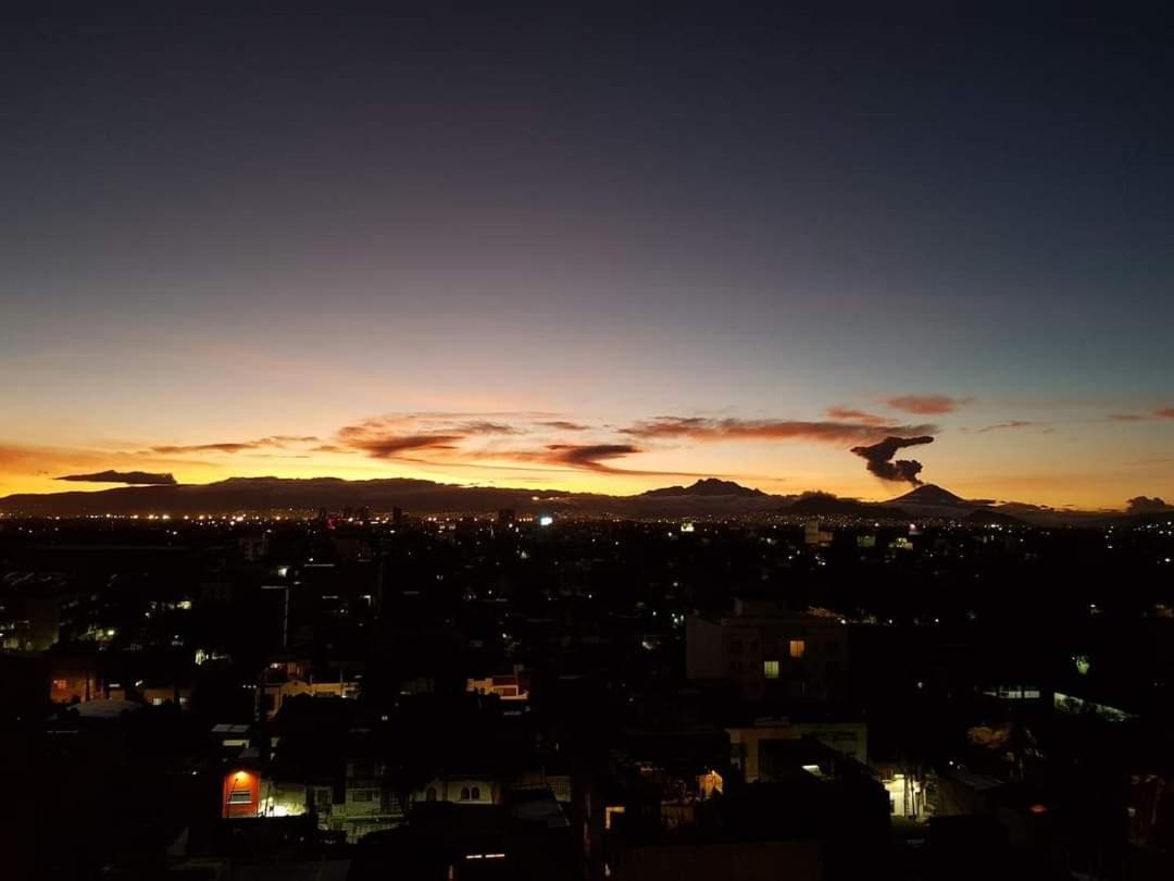 Appartamento Centrally Located Loft With Amazing Views Of Volcanoes *